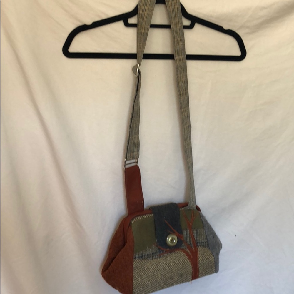 WOOL PURSE With embroidered inside and pockets